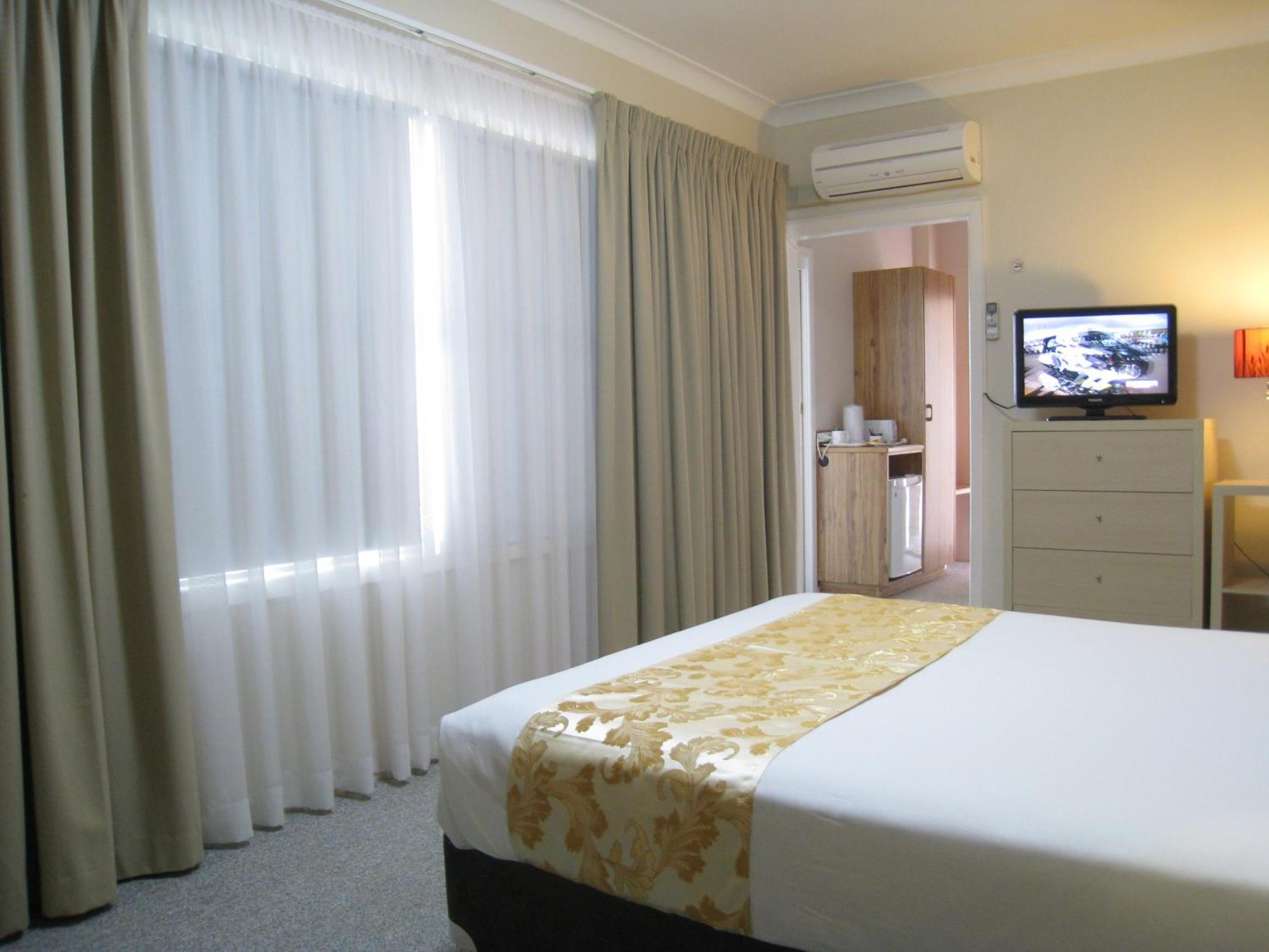 Country Lodge Motor Inn Батерст Экстерьер фото