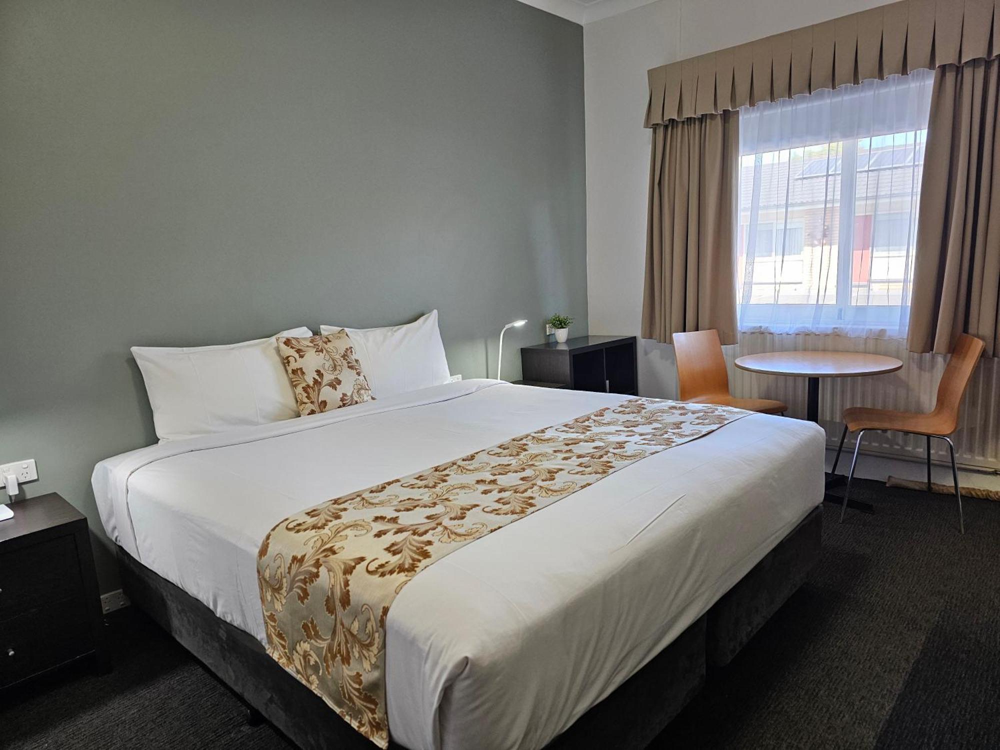 Country Lodge Motor Inn Батерст Экстерьер фото