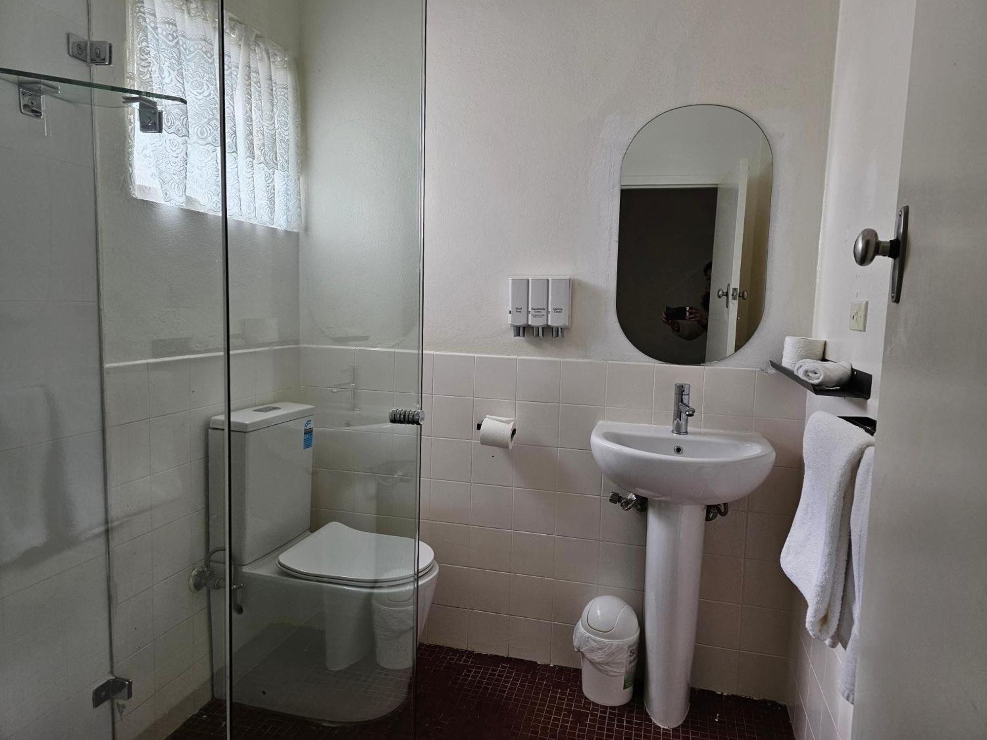 Country Lodge Motor Inn Батерст Экстерьер фото