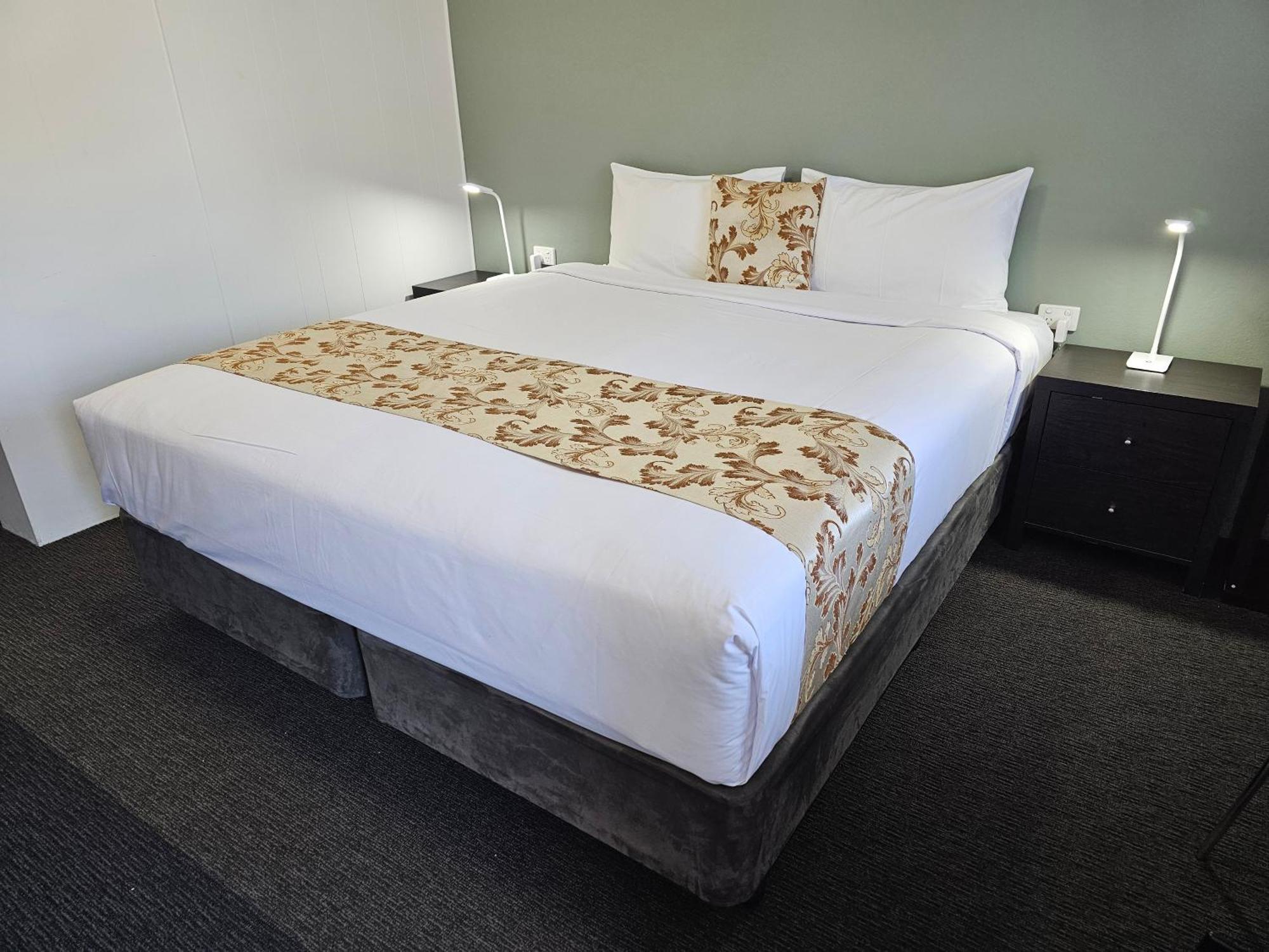 Country Lodge Motor Inn Батерст Экстерьер фото