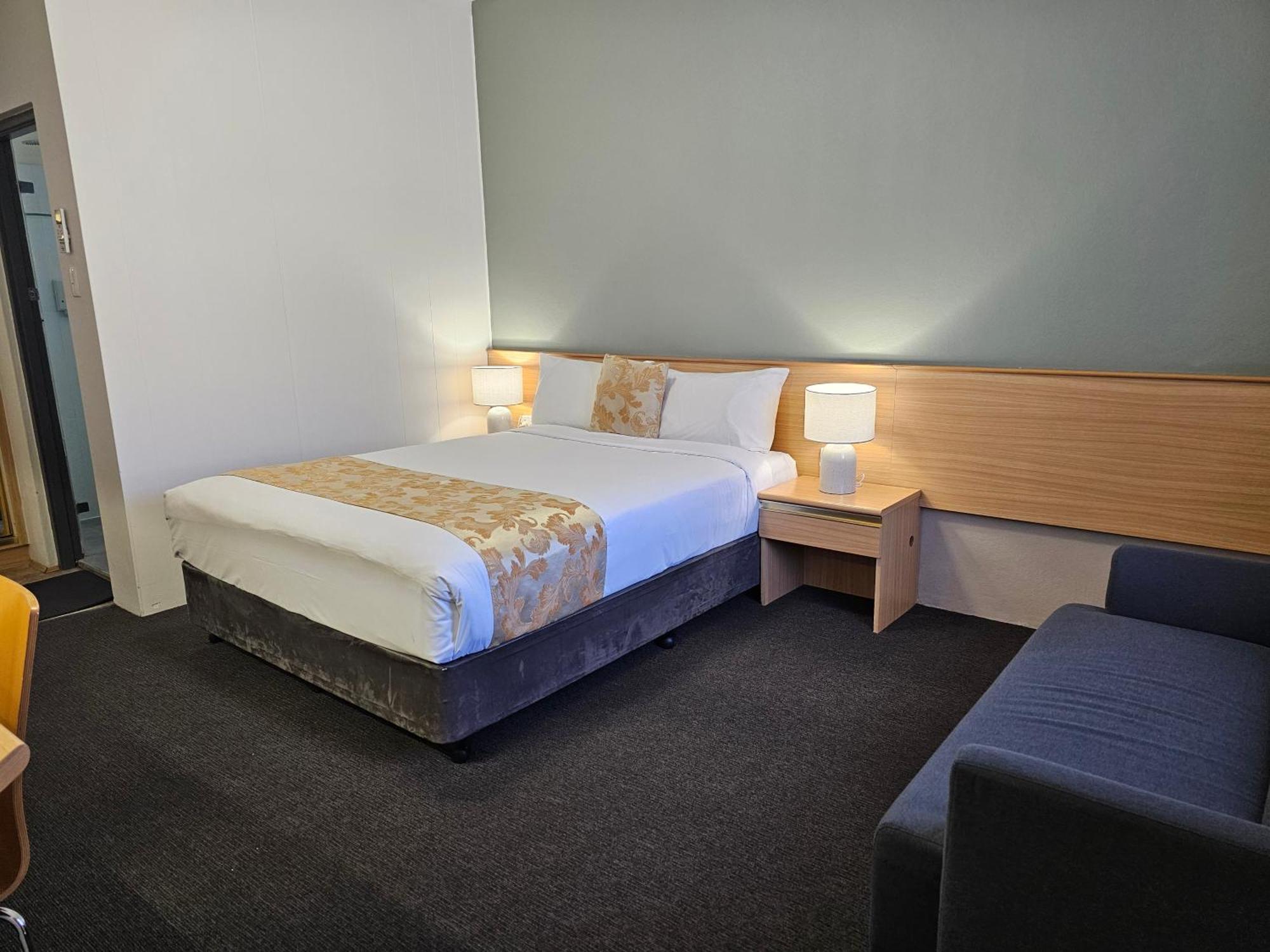 Country Lodge Motor Inn Батерст Экстерьер фото